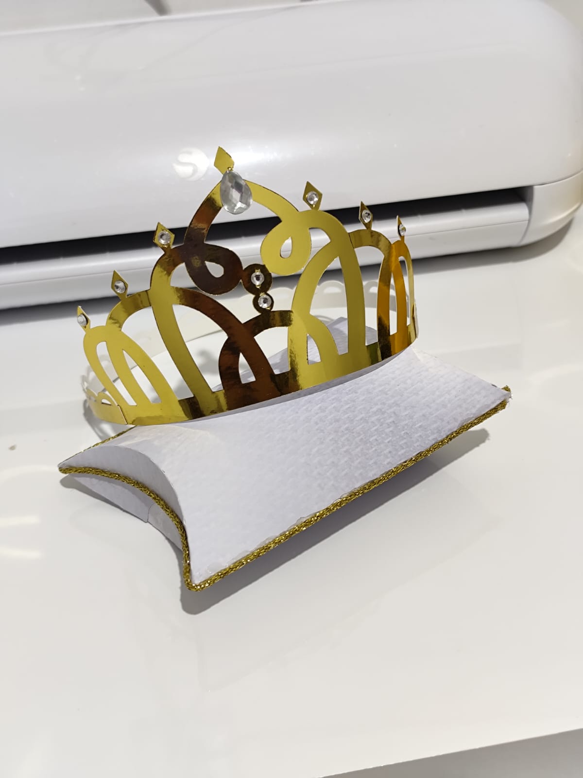 Arquivo de topo de bolo Princesas Cute com Coroa 3D